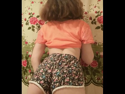 ❤️ Tânără sexy care se dezbracă de pantaloni scurți în fața camerei de filmat ❤❌ at ro.mathem-1-class.ru ﹏
